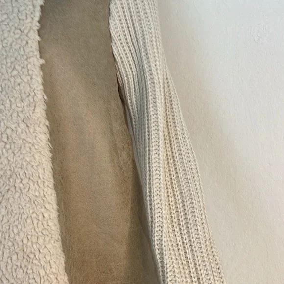 Furry Jacket - Picture 3 of 7